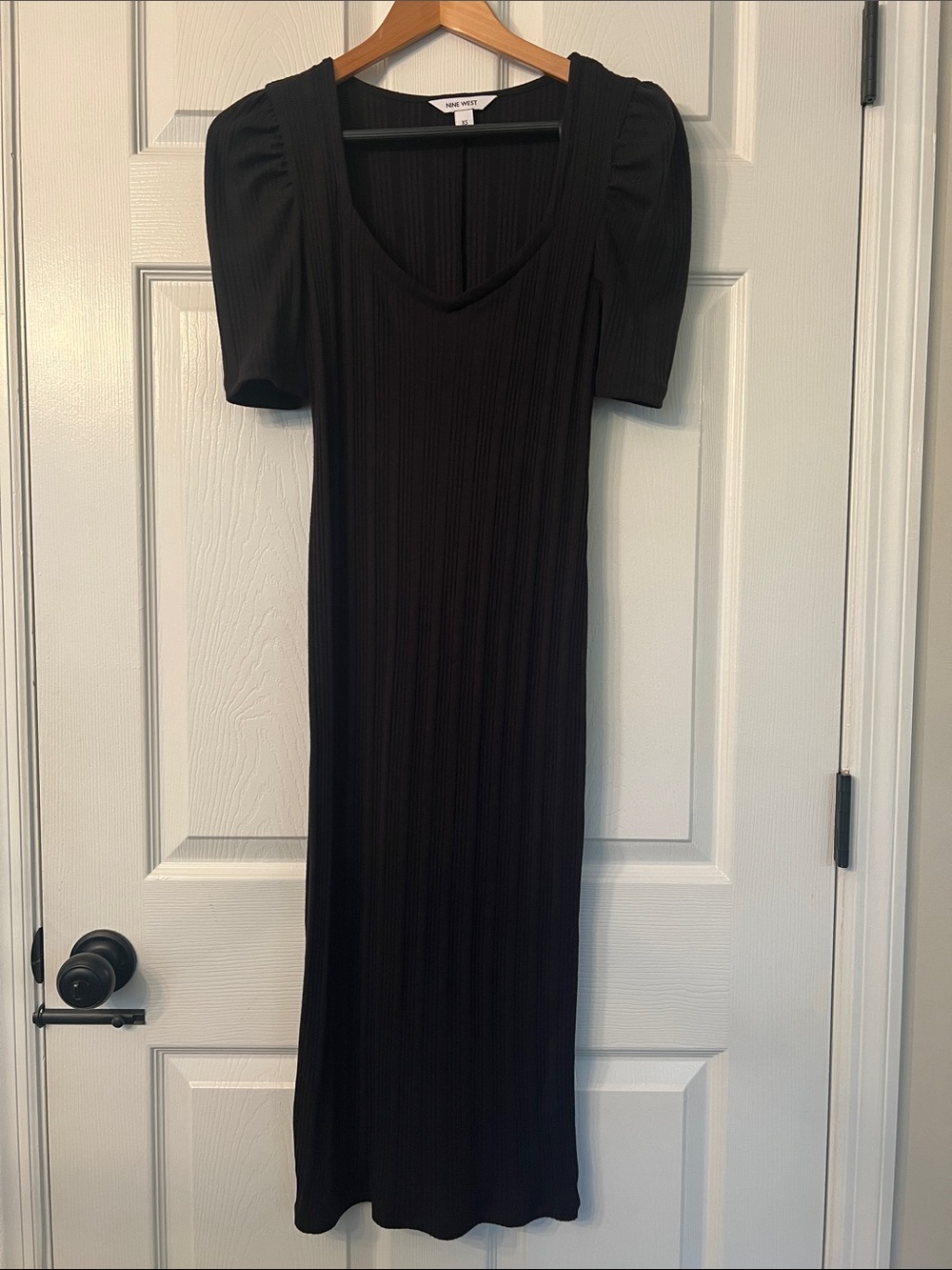 Nine West Black Ribbed V-Neck Midi Dress with Puff Sleeves NWOT